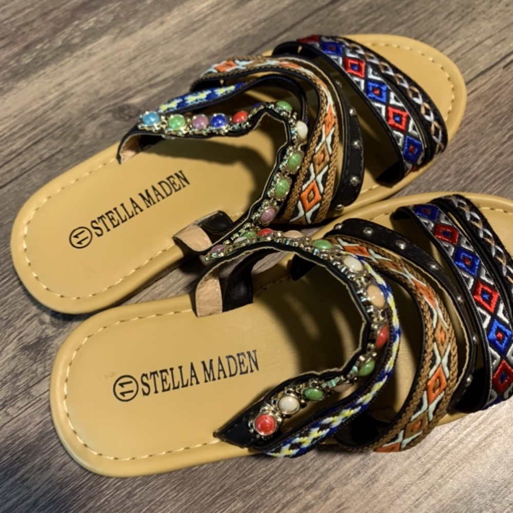 Girls size 11 ‘Stella Maden’ slides